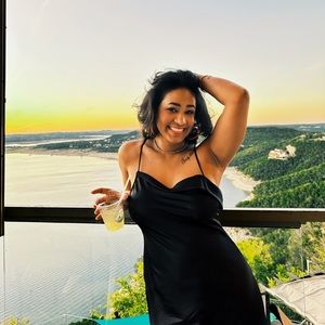 Meet your Posher, Becca